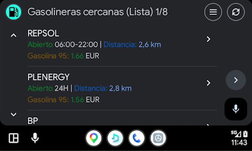 Captura original de Google Play de la vista de listado en Android Auto con precio y distancia destacados
